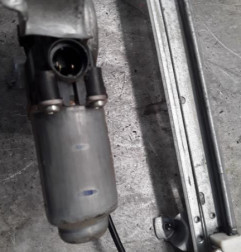 Leve vitre electrique arriere droit NISSAN PATHFINDER 2 Photo n°3