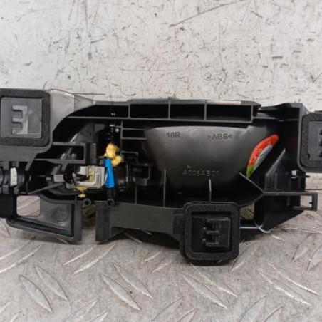 Poignee interieur avant droit PEUGEOT 208 2