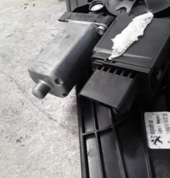 Leve vitre electrique arriere gauche PEUGEOT 5008 2 Photo n°3