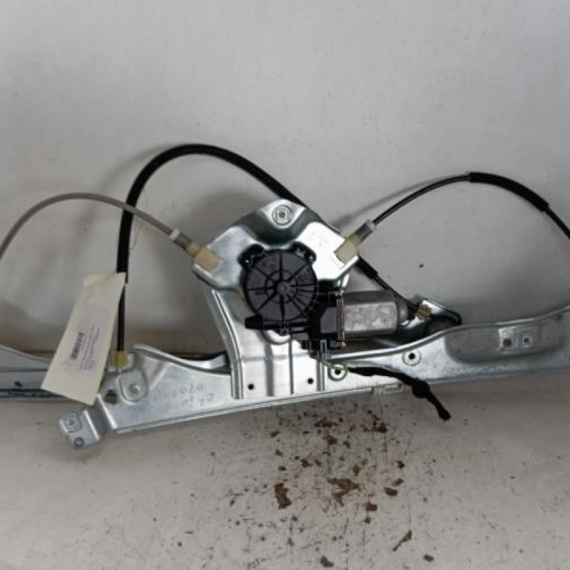 Leve vitre electrique avant droit RENAULT CLIO 3