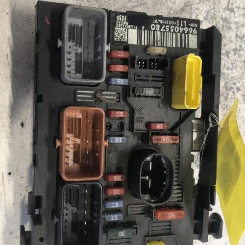 Boitier servitude moteur (BSM) PEUGEOT 307 Boitier servitude moteur (BSM) PEUGEOT 307