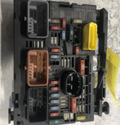 Boitier servitude moteur (BSM) PEUGEOT 308 1 Photo n°1