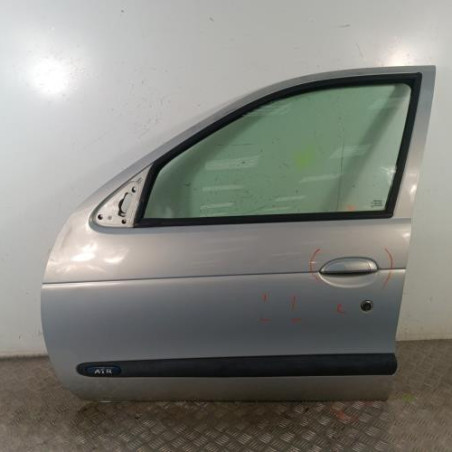 Porte avant gauche RENAULT MEGANE 1 Photo n°1