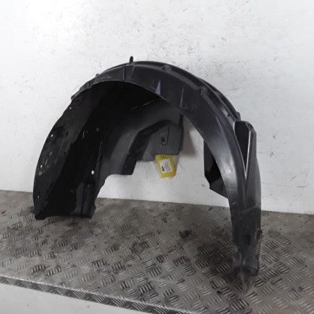 Pare boue arriere droit PEUGEOT 208 2