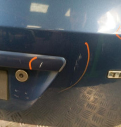 Malle/Hayon arriere FORD FIESTA 5