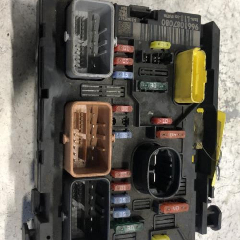 Boitier servitude moteur (BSM) PEUGEOT 307 Boitier servitude moteur (BSM) PEUGEOT 307
