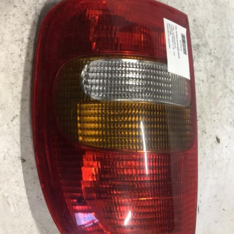 Feu arriere principal droit (feux) OPEL CORSA B Feu arriere principal droit (feux) OPEL CORSA B