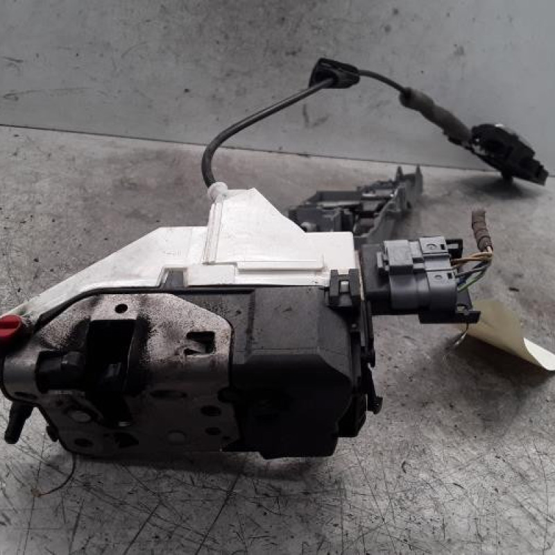 Serrure arriere gauche PEUGEOT 308 1 Serrure arriere gauche PEUGEOT 308 1