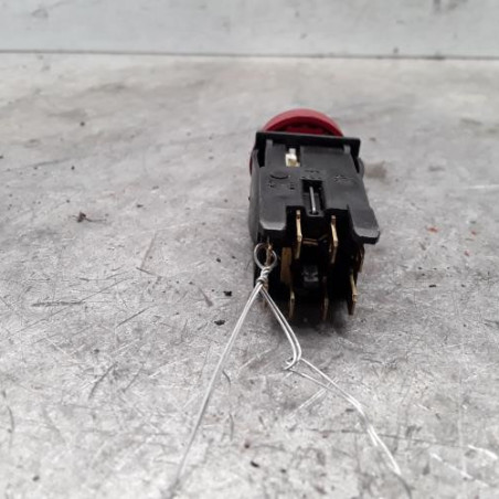 Bouton de warning PEUGEOT 106