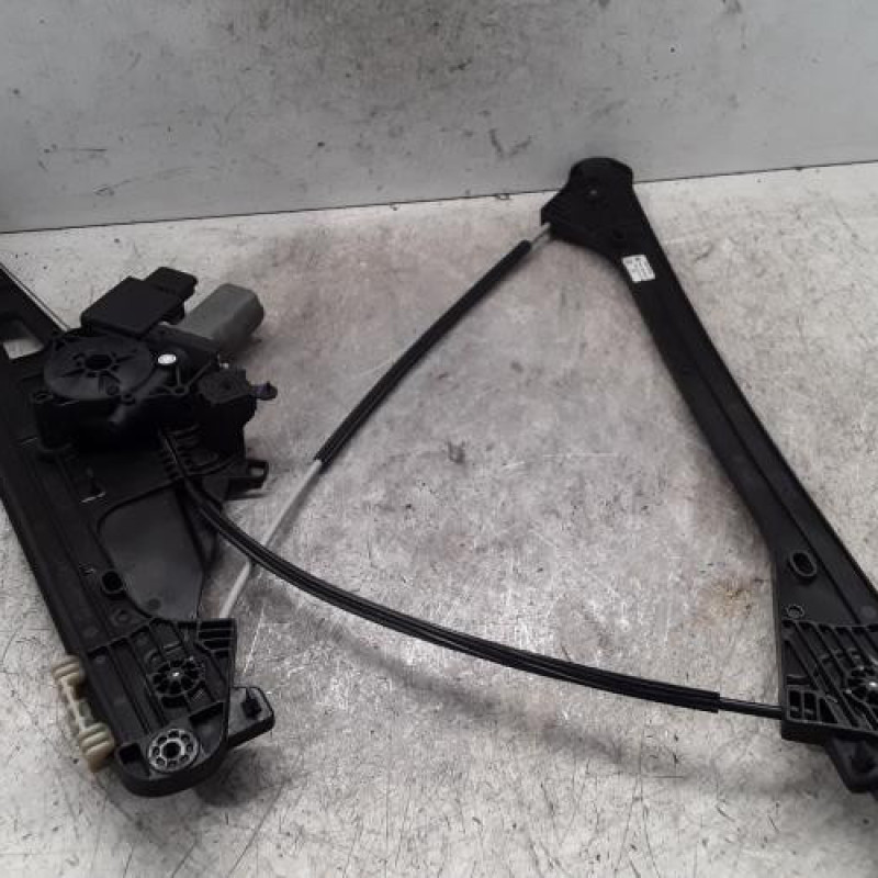 Leve vitre electrique avant gauche PEUGEOT 3008 2