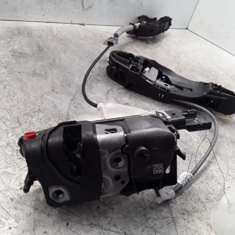 Serrure arriere gauche PEUGEOT 3008 2