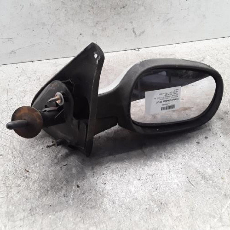 Retroviseur droit RENAULT MEGANE 1