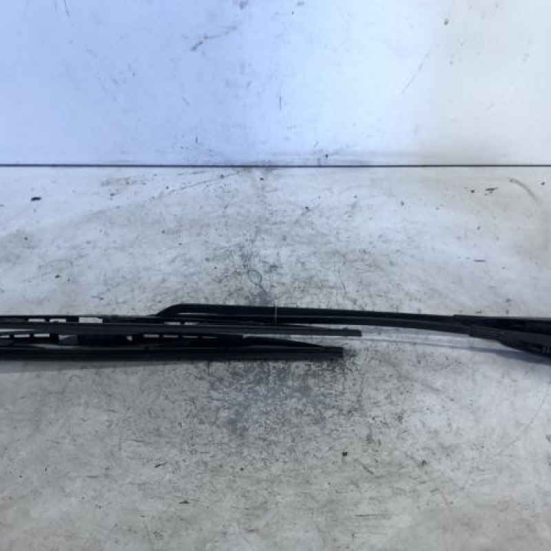 Bras essuie glace avant OPEL CORSA B Bras essuie glace avant OPEL CORSA B