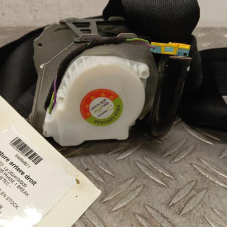 Ceinture arriere droit MERCEDES CLASSE C 205
