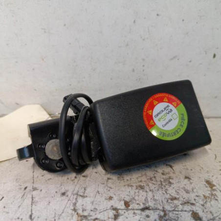 Attache ceinture arriere droit OPEL CORSA E Photo n°1