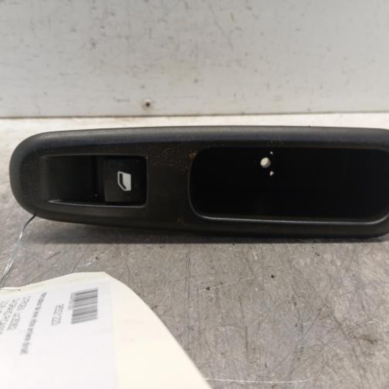 Interrupteur de leve vitre arriere droit CITROEN C4 GRAND PICASSO 2