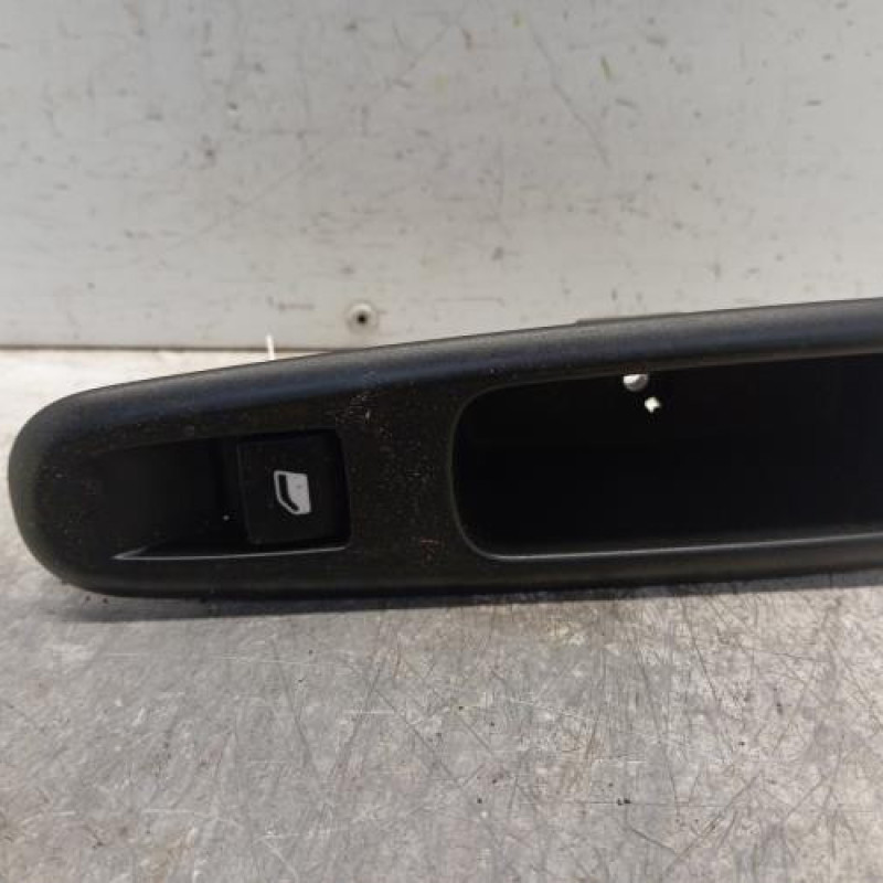 Interrupteur de leve vitre arriere gauche CITROEN C4 GRAND PICASSO 2