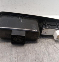 Interrupteur de leve vitre arriere gauche CITROEN C4 GRAND PICASSO 2 Photo n°4