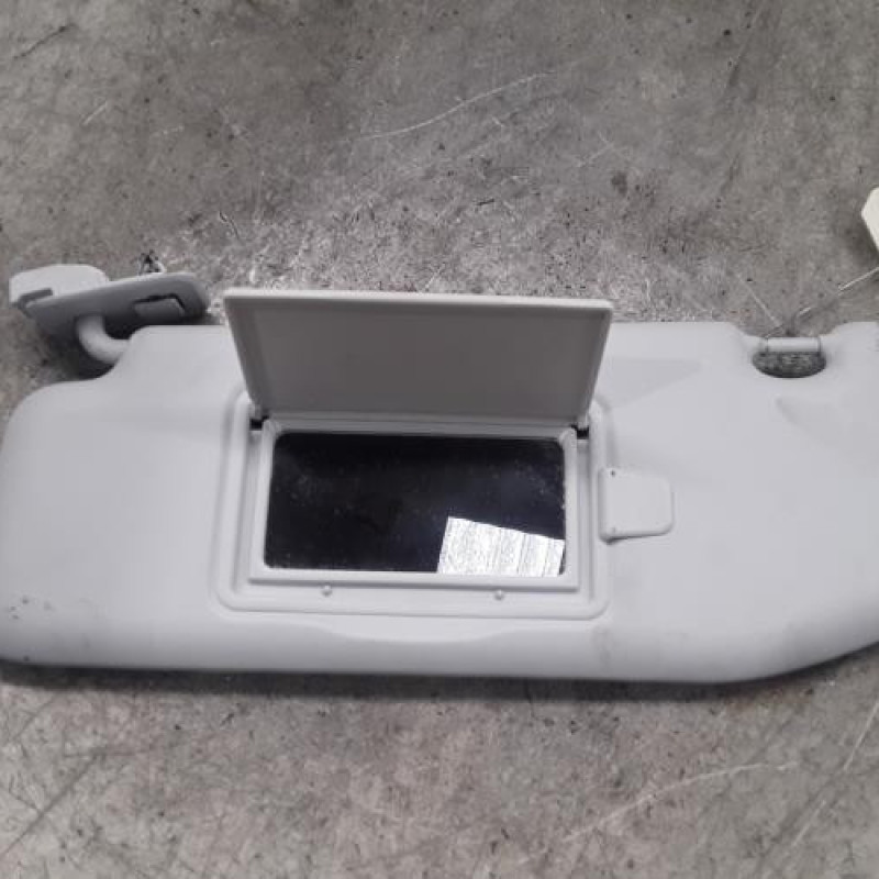 Pare soleil gauche PEUGEOT 2008 1