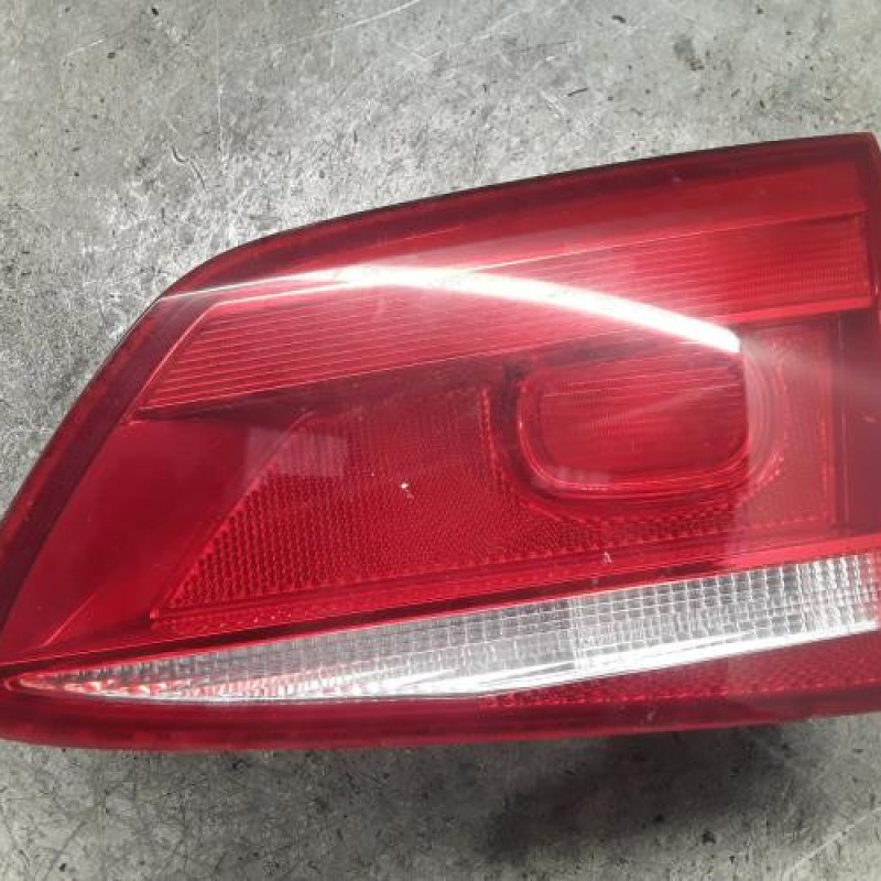 Feu arriere secondaire droit (feux) VOLKSWAGEN PASSAT 6