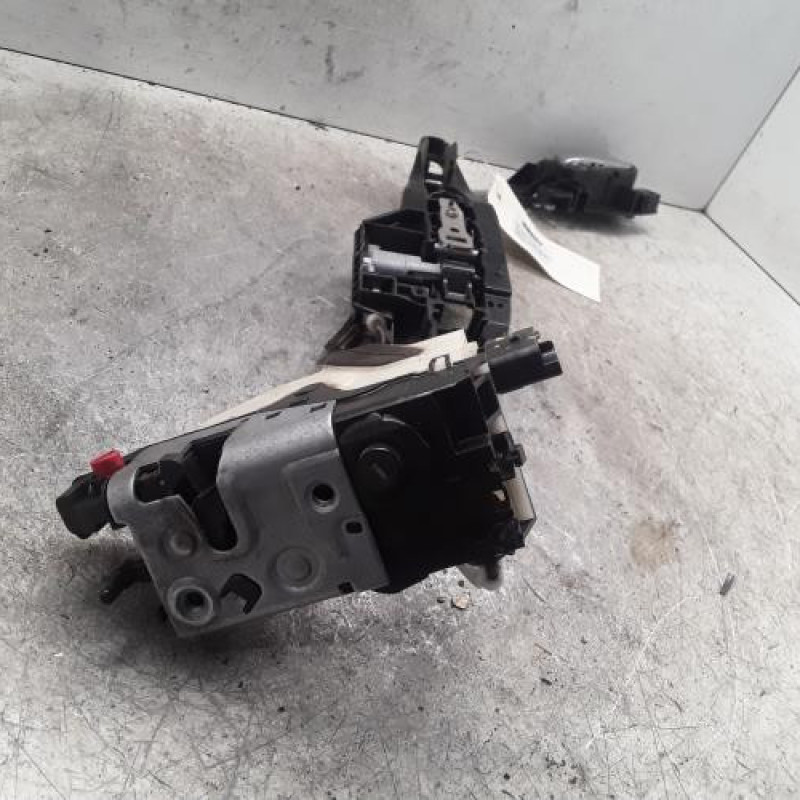 Serrure arriere gauche PEUGEOT 2008 1 Serrure arriere gauche PEUGEOT 2008 1