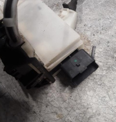 Serrure avant droit PEUGEOT 2008 1