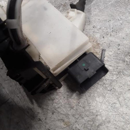 Serrure avant droit PEUGEOT 2008 1