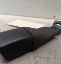 Attache ceinture arriere gauche SUZUKI SWIFT 4