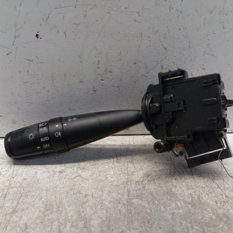Commodo phare SUZUKI SWIFT 4 Commodo phare SUZUKI SWIFT 4