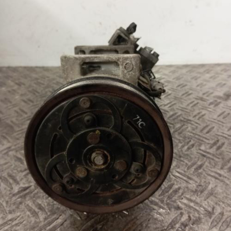 Compresseur clim RENAULT CLIO 4 Compresseur clim RENAULT CLIO 4