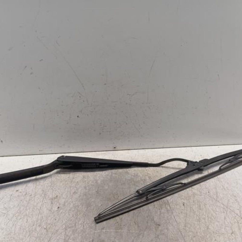 Bras essuie glace avant gauche SUZUKI SWIFT 4