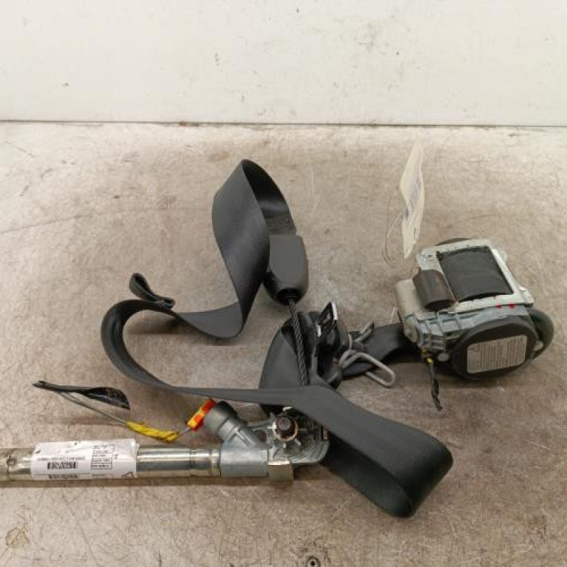 Ceinture avant droit FIAT PUNTO 3 Ceinture avant droit FIAT PUNTO 3