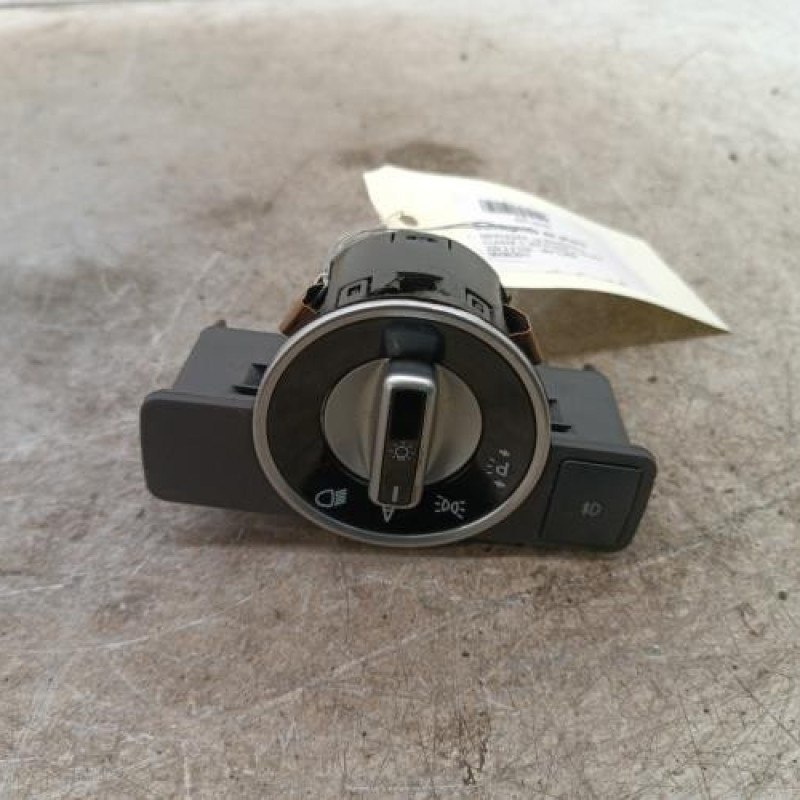 Commande de phare MERCEDES CLASSE C 204 Commande de phare MERCEDES CLASSE C 204