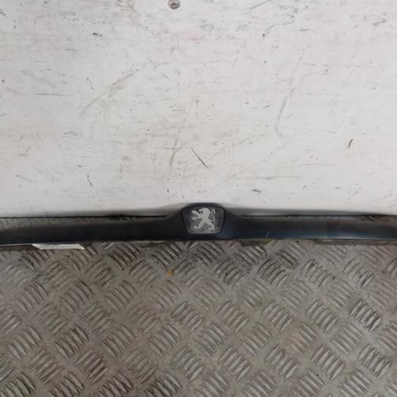 Baguette de coffre PEUGEOT 206 Baguette de coffre PEUGEOT 206