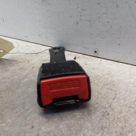 Attache ceinture avant droit PEUGEOT 206