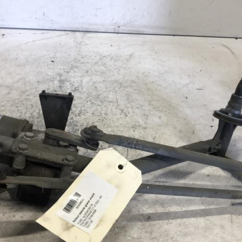 Moteur essuie glace avant FORD FIESTA 5 Moteur essuie glace avant FORD FIESTA 5