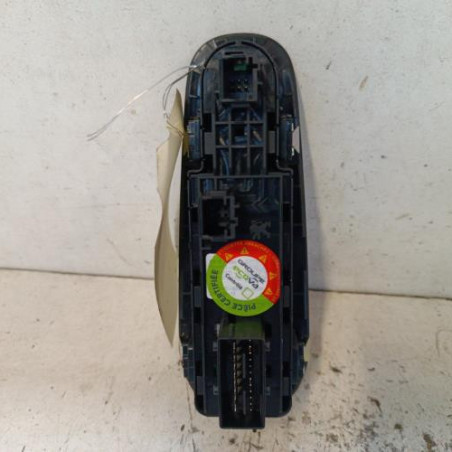 Interrupteur de leve vitre avant gauche PEUGEOT 308 2