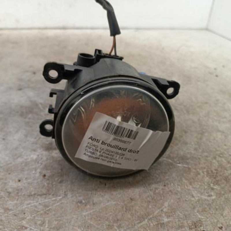 Anti brouillard droit (feux) FORD FIESTA 6 Anti brouillard droit (feux) FORD FIESTA 6