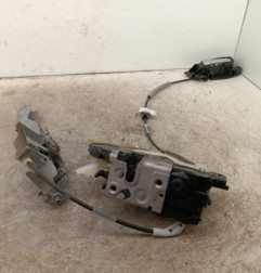 Serrure avant gauche PEUGEOT 208 1
