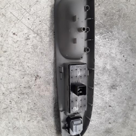 Interrupteur de leve vitre avant gauche VOLKSWAGEN PASSAT 5