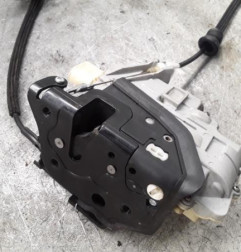 Serrure avant droit VOLKSWAGEN PASSAT 5