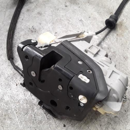 Serrure avant droit VOLKSWAGEN PASSAT 5