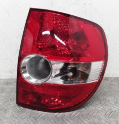 Feu arriere principal droit (feux) VOLKSWAGEN FOX Photo n°1