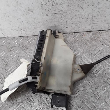 Serrure arriere droit PEUGEOT 208 1
