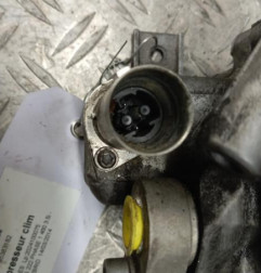 Compresseur clim MERCEDES CLASSE S 222 Photo n°4