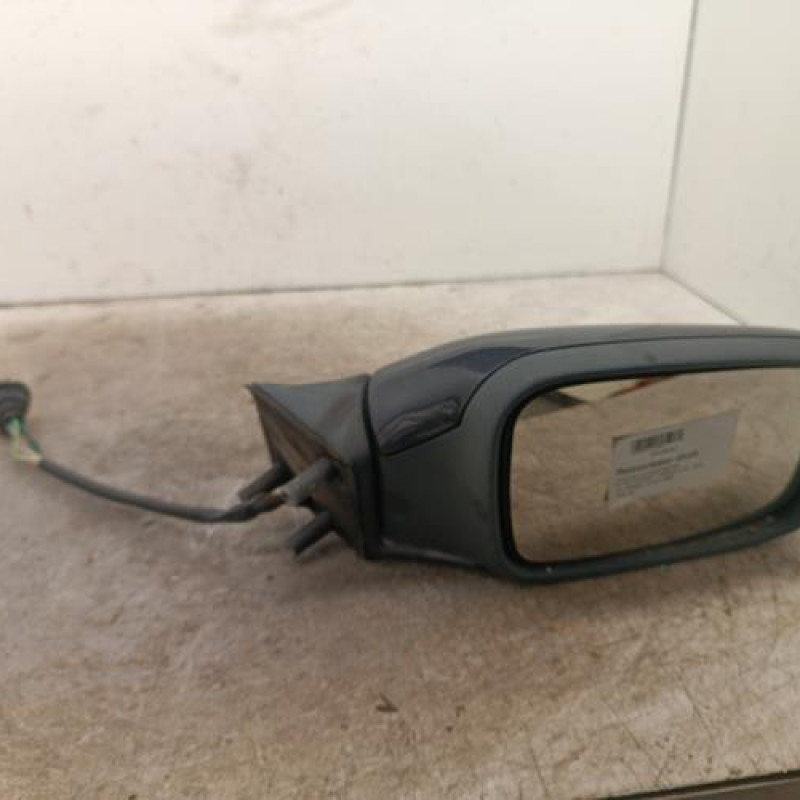 Retroviseur droit VOLVO V 70 1