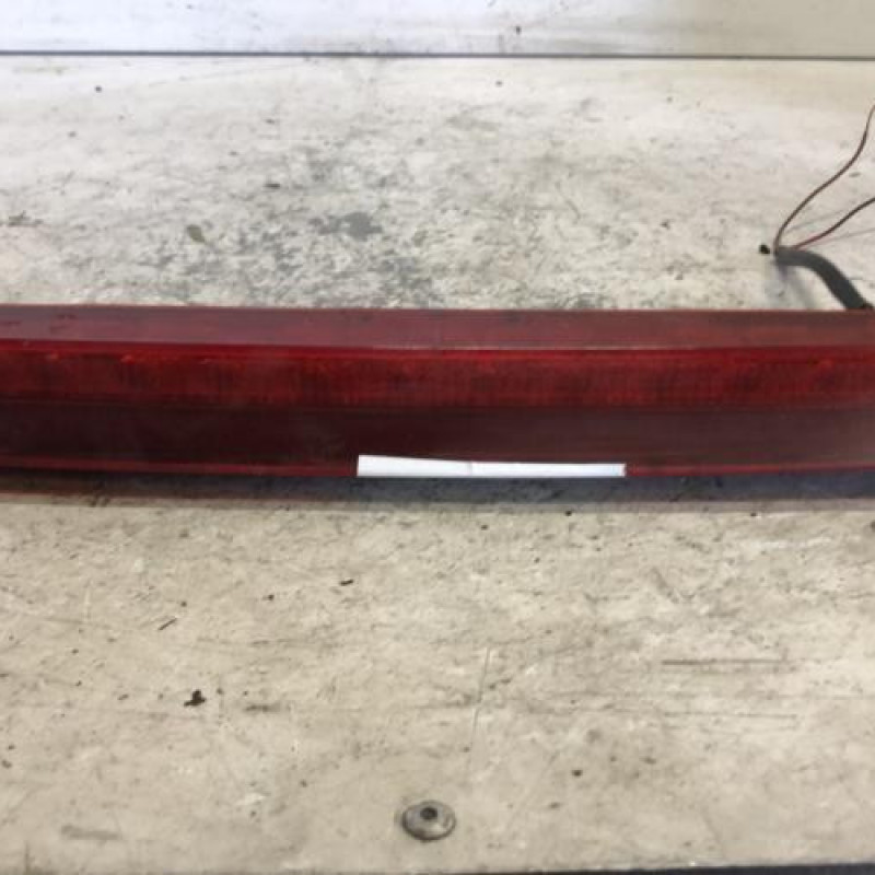Feu arriere stop central SEAT IBIZA 3 Feu arriere stop central SEAT IBIZA 3