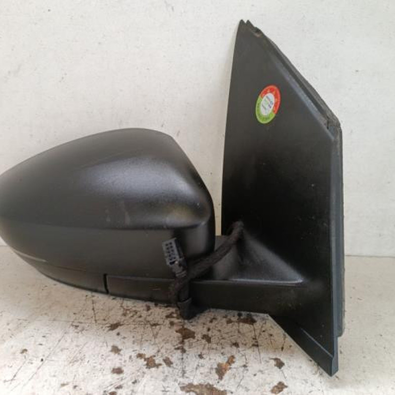 Retroviseur droit VOLKSWAGEN POLO 5