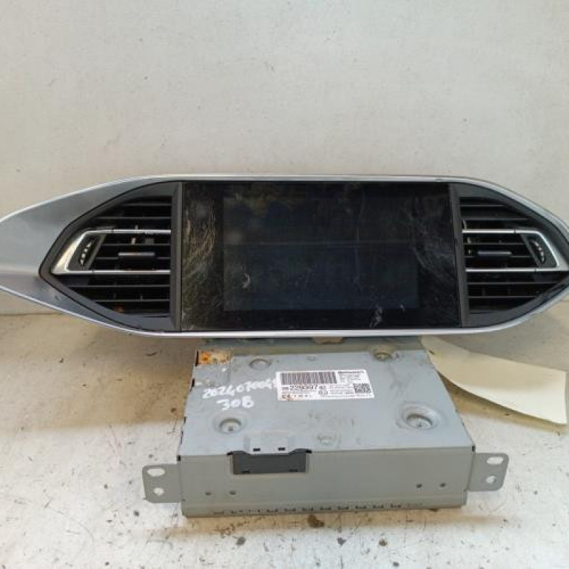 Ecran GPS PEUGEOT 308 2