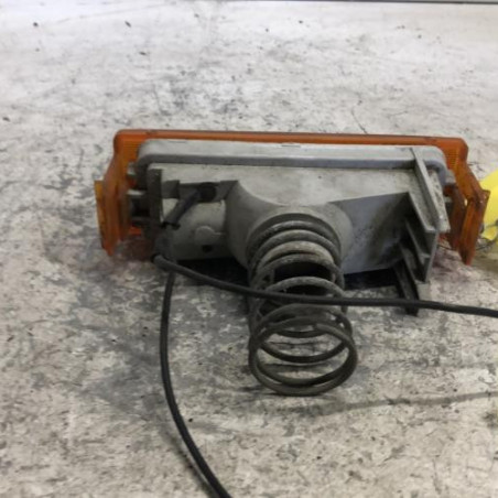 Repetiteur clignotant avant droit  (Feux) RENAULT R11